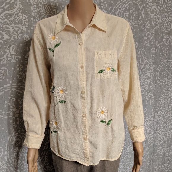 Vintage | Button Shirt Embroidered Fl… - Picture 2 of 6